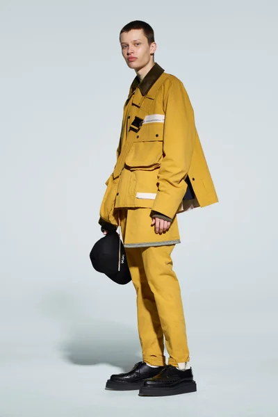 Look 17